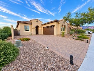 986 W Baccata Court, Tucson, AZ 85755