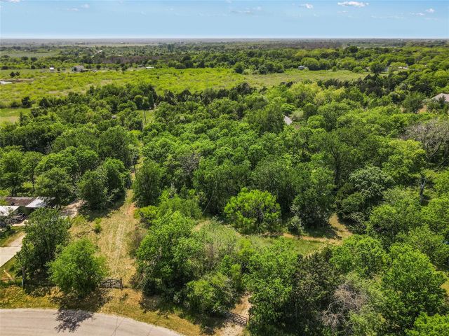 129 Lytton Acres DR, Dale, TX 78616