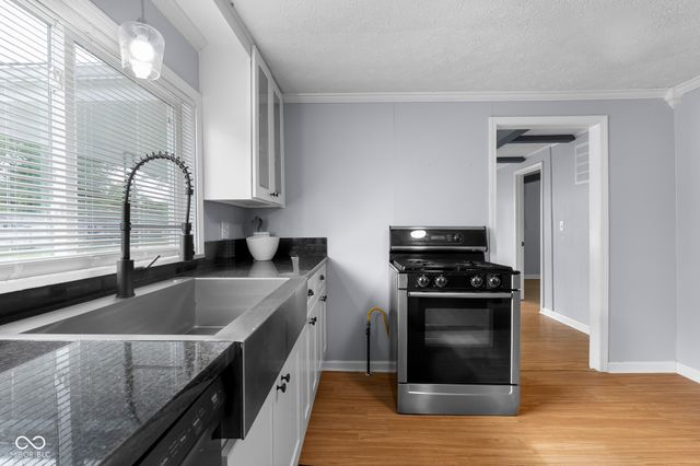 533 Patterson Road, Columbus, IN 47203