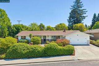 13 Anne Ct, Walnut Creek, CA 94598