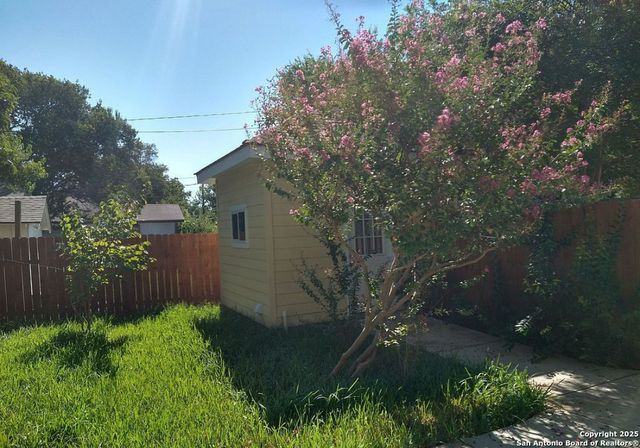 3522 San Luis, San Antonio, TX 78207