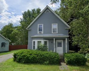 11 Smith Street, Haverhill, NH 03785