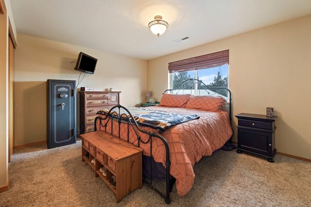 5871 SW Badger Road SW, Terrebonne, OR 97760