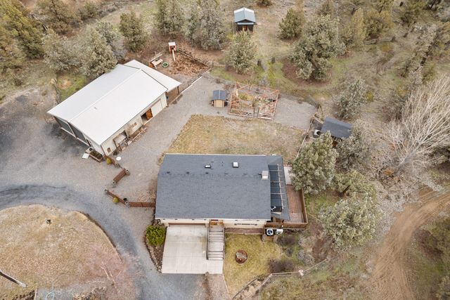 5871 SW Badger Road SW, Terrebonne, OR 97760