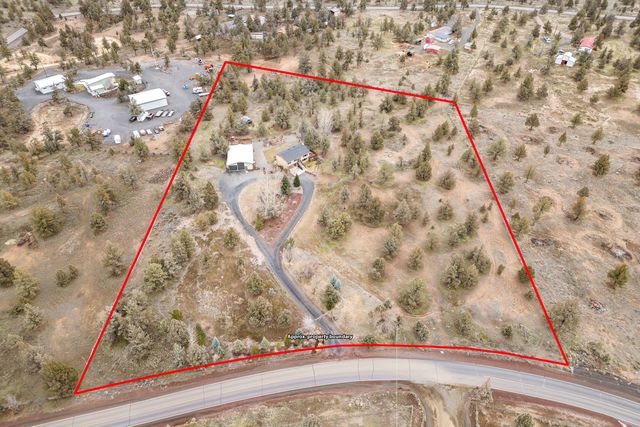 5871 SW Badger Road SW, Terrebonne, OR 97760