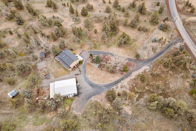 5871 SW Badger Road SW, Terrebonne, OR 97760