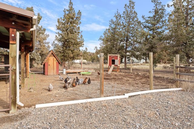 5871 SW Badger Road SW, Terrebonne, OR 97760