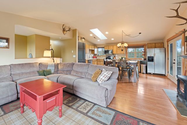 5871 SW Badger Road SW, Terrebonne, OR 97760