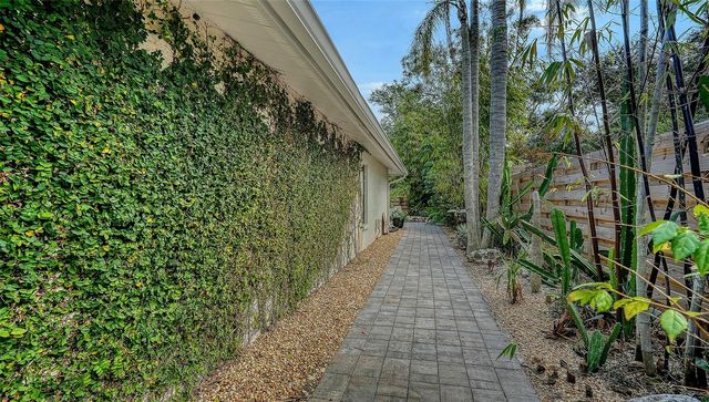 4598 GUAVA COURT, Sarasota, FL 34234