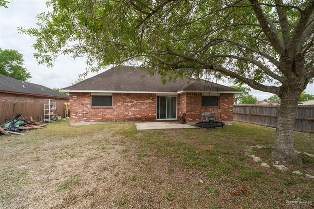 1926 N 8th Street, Harlingen, TX 78550