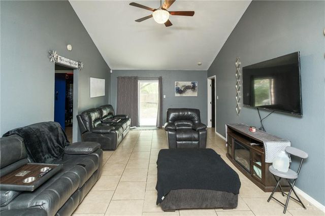 1926 N 8th Street, Harlingen, TX 78550