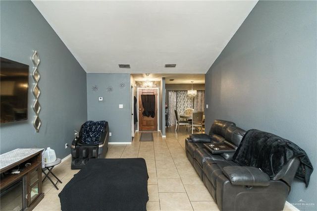 1926 N 8th Street, Harlingen, TX 78550