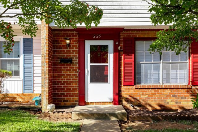 225 Devonshire Road, Lynchburg, VA 24501