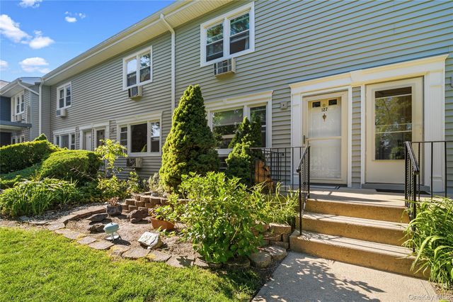 127 Cardinal Lane 127, Islip, NY 11731