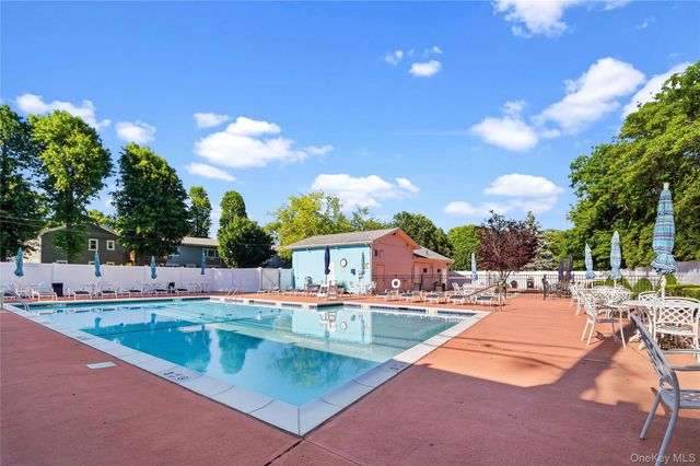 127 Cardinal Lane 127, Islip, NY 11731