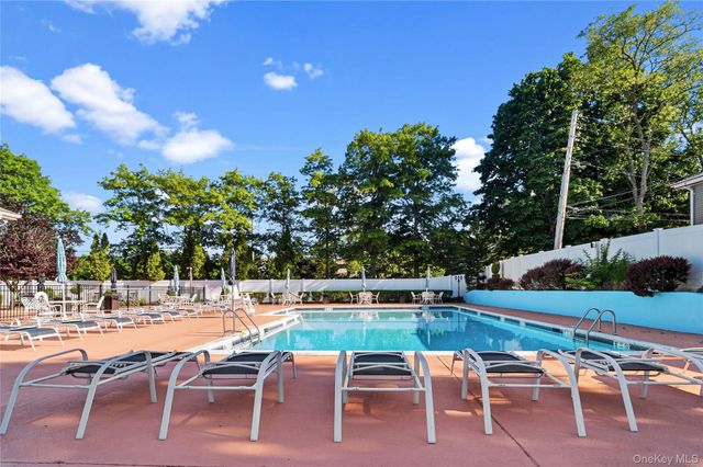 127 Cardinal Lane 127, Islip, NY 11731