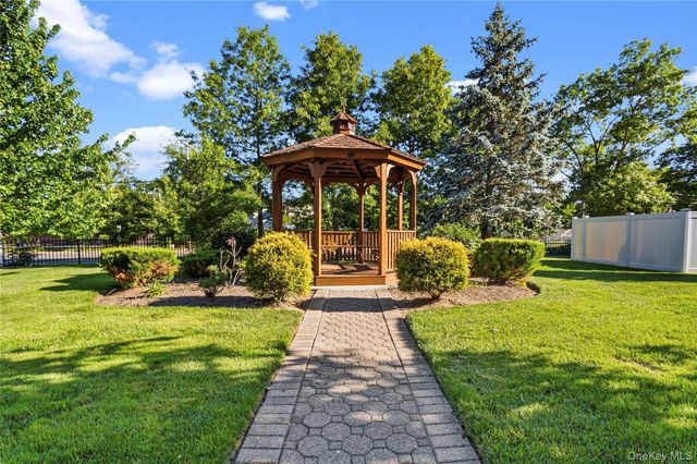 127 Cardinal Lane 127, Islip, NY 11731