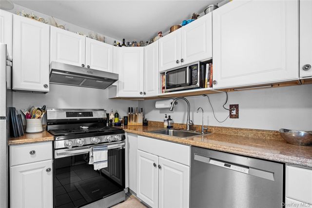 127 Cardinal Lane 127, Islip, NY 11731