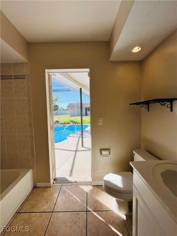 3019 SE 5th PL, Cape Coral, FL 33904