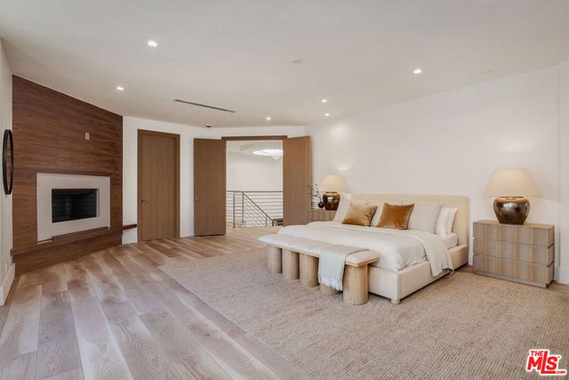 25532 Gaylord Court, Calabasas, CA 91302