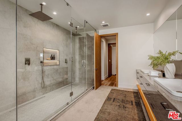 25532 Gaylord Court, Calabasas, CA 91302