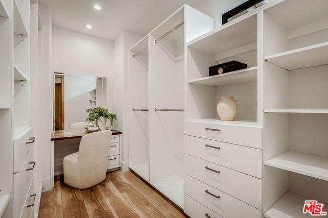 25532 Gaylord Court, Calabasas, CA 91302