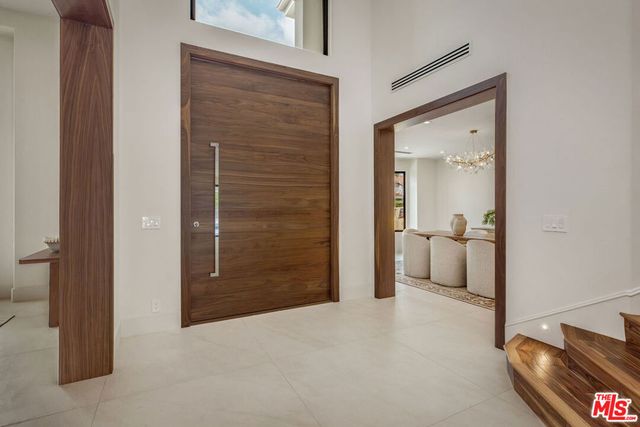 25532 Gaylord Court, Calabasas, CA 91302