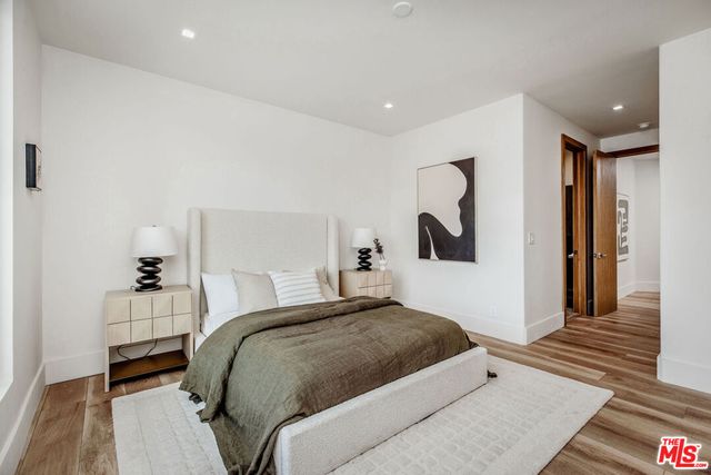 25532 Gaylord Court, Calabasas, CA 91302