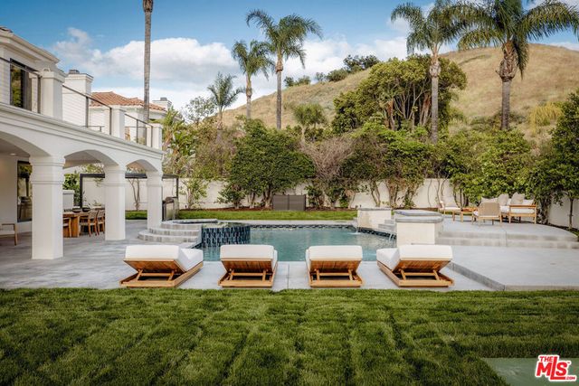 25532 Gaylord Court, Calabasas, CA 91302