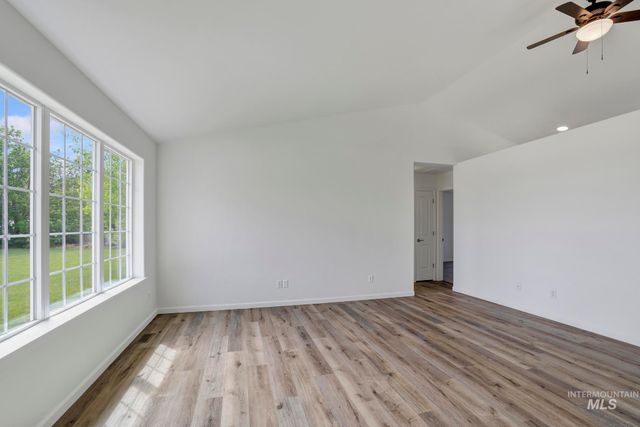 3775 N 2400 E, Filer, ID 83328