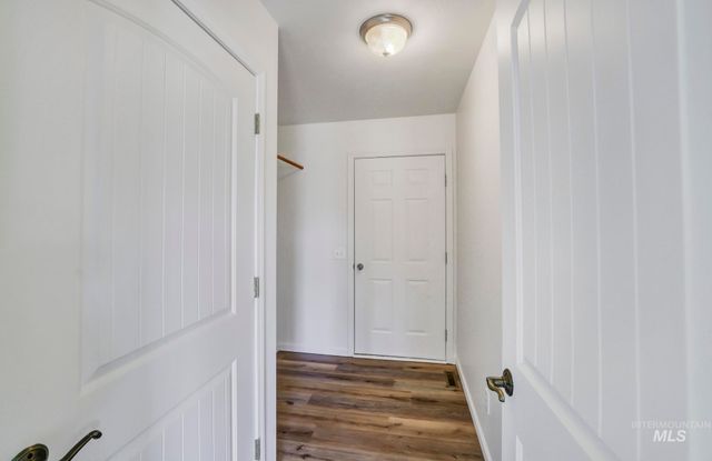 3775 N 2400 E, Filer, ID 83328