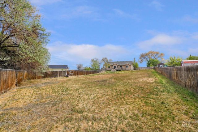 3775 N 2400 E, Filer, ID 83328
