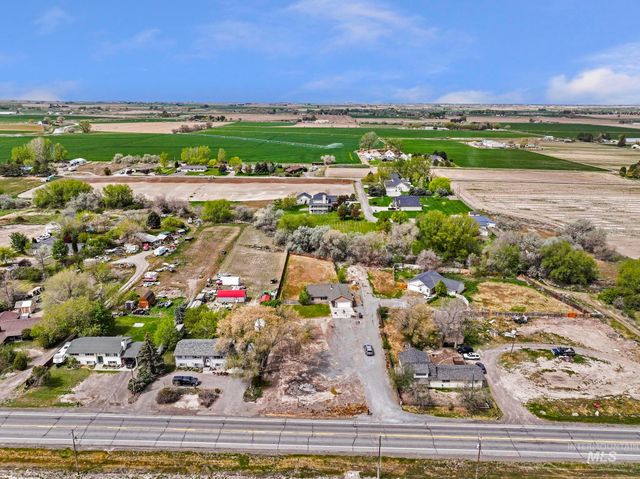 3775 N 2400 E, Filer, ID 83328
