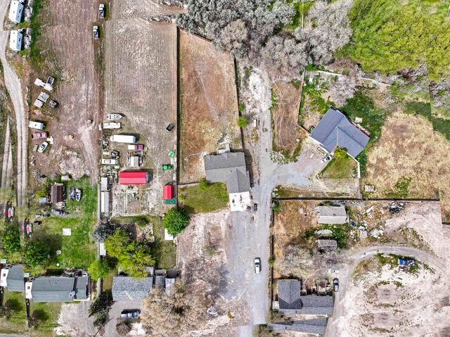 3775 N 2400 E, Filer, ID 83328