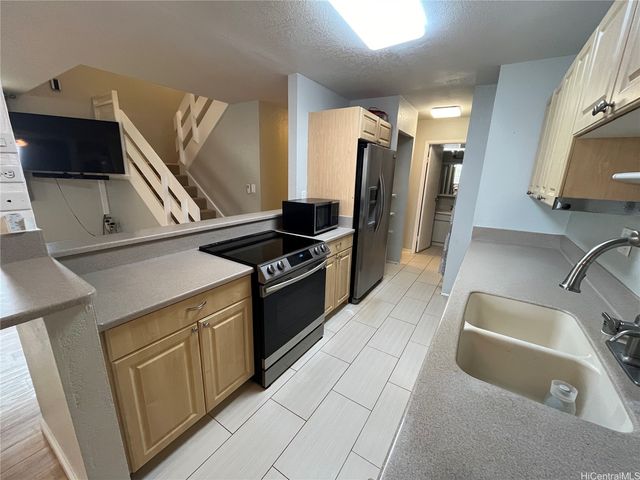 94-269 Kupulau Place, Mililani, HI 96789