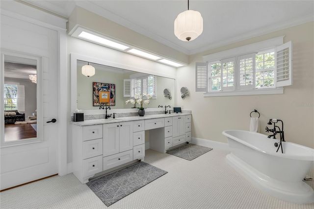 1212 S RIVERSIDE DRIVE, New Smyrna Beach, FL 32168