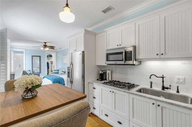 1212 S RIVERSIDE DRIVE, New Smyrna Beach, FL 32168