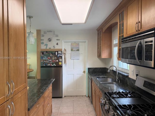 12551 SW 35th Street, Miami, FL 33175