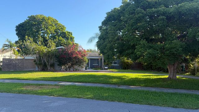 12551 SW 35th Street, Miami, FL 33175