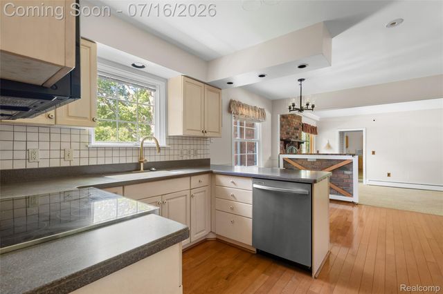 2632 Kopson Court, Bloomfield Hills, MI 48304