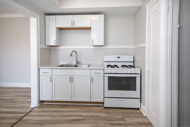 6702 S Wood Street 2B, Chicago, IL 60636