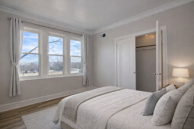 6702 S Wood Street 2B, Chicago, IL 60636