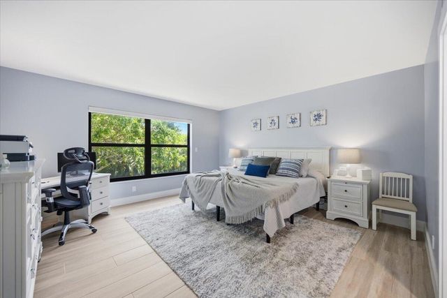300 N Highway A1a 304d, Jupiter, FL 33477