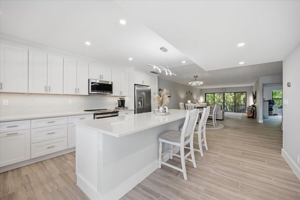 300 N Highway A1a 304d, Jupiter, FL 33477