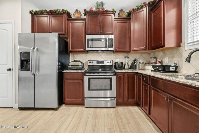 102 Emmitt And Angies Drive, La Grange, NC 28551