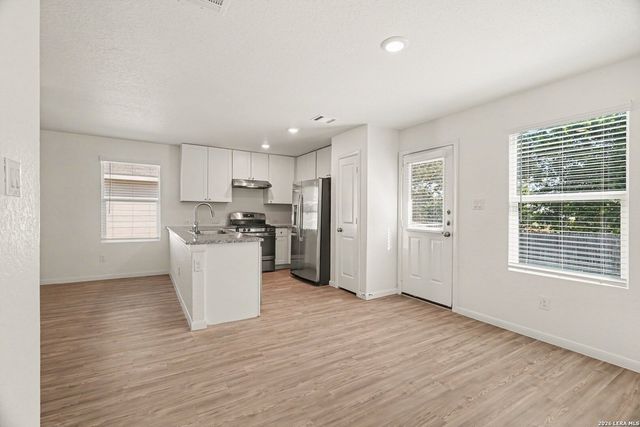 9978 SARREBOURG ST, Schertz, TX 78154