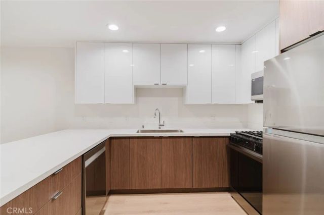 3406 Garden Avenue 2, Los Angeles, CA 90039