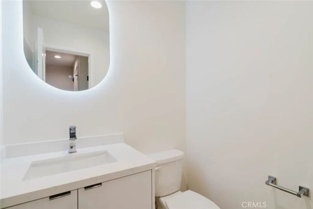 3406 Garden Avenue 2, Los Angeles, CA 90039
