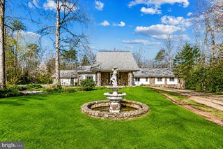 7621 RIVER RD, Fredericksburg, VA 22407