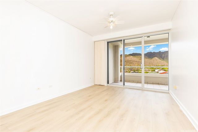 1 Keahole Place 2511, Honolulu, HI 96825